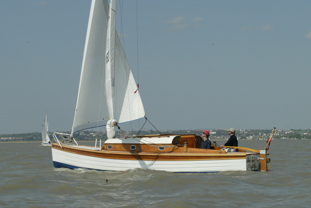 1b7f1903.jpg